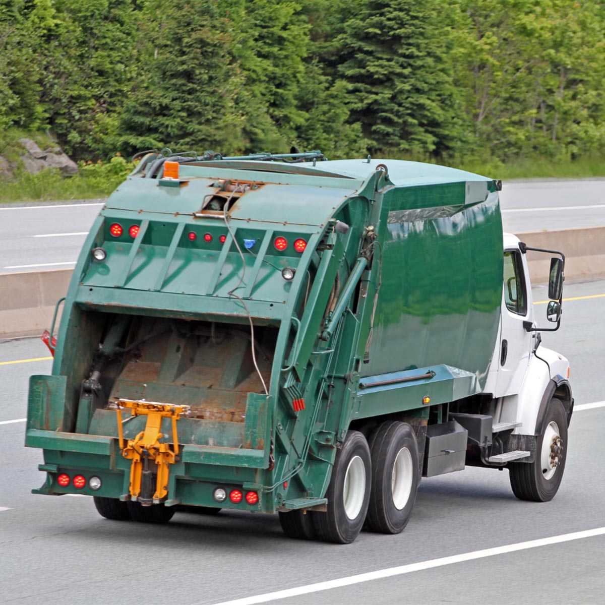 garbage-truck-repair-fb-2.jpg